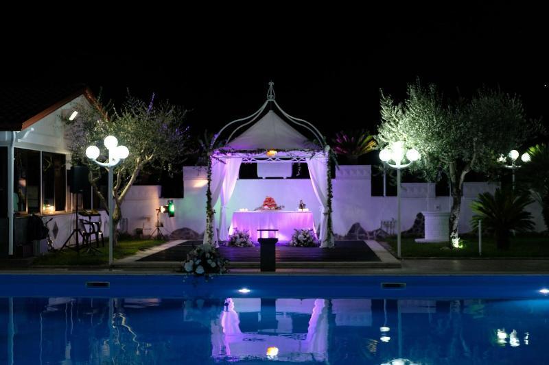 Ristorante La Vela Hotel บอสโกเรอาเล ภายนอก รูปภาพ
